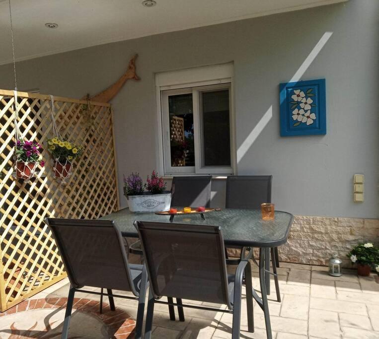 קלמאטה Eleni'S Maisonette מראה חיצוני תמונה