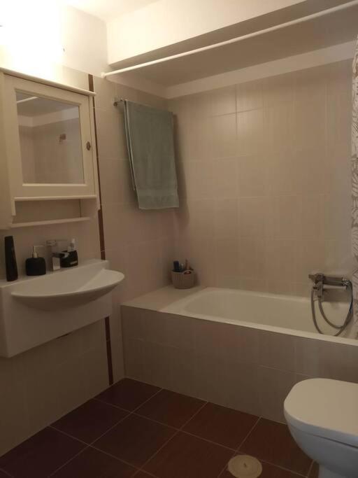 קלמאטה Eleni'S Maisonette מראה חיצוני תמונה